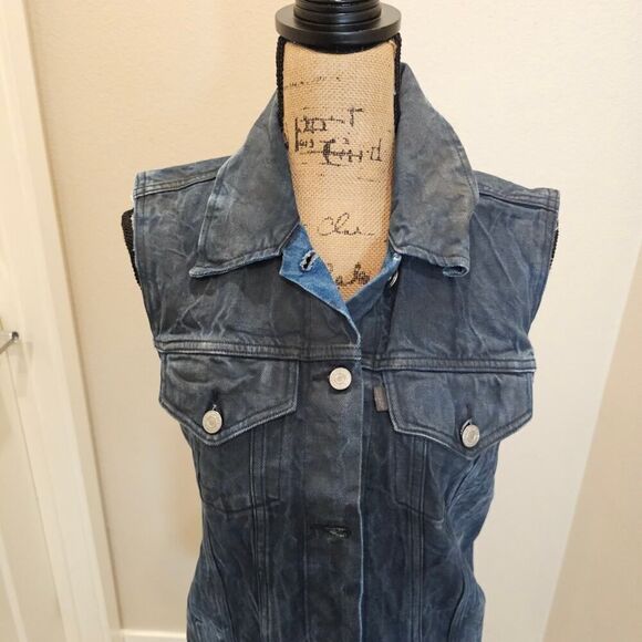 Levi's Women's Indigo Blue Denim Vest Size Small - Picture 2 of 9